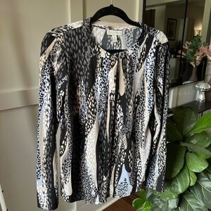 Dana Buchman S Black & Cream Abstract Animal Print Button Down Blouse